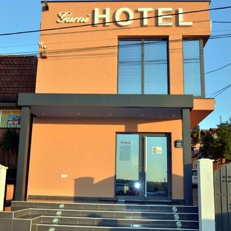 Garni Hotel Kaca Kragujevac Luaran gambar